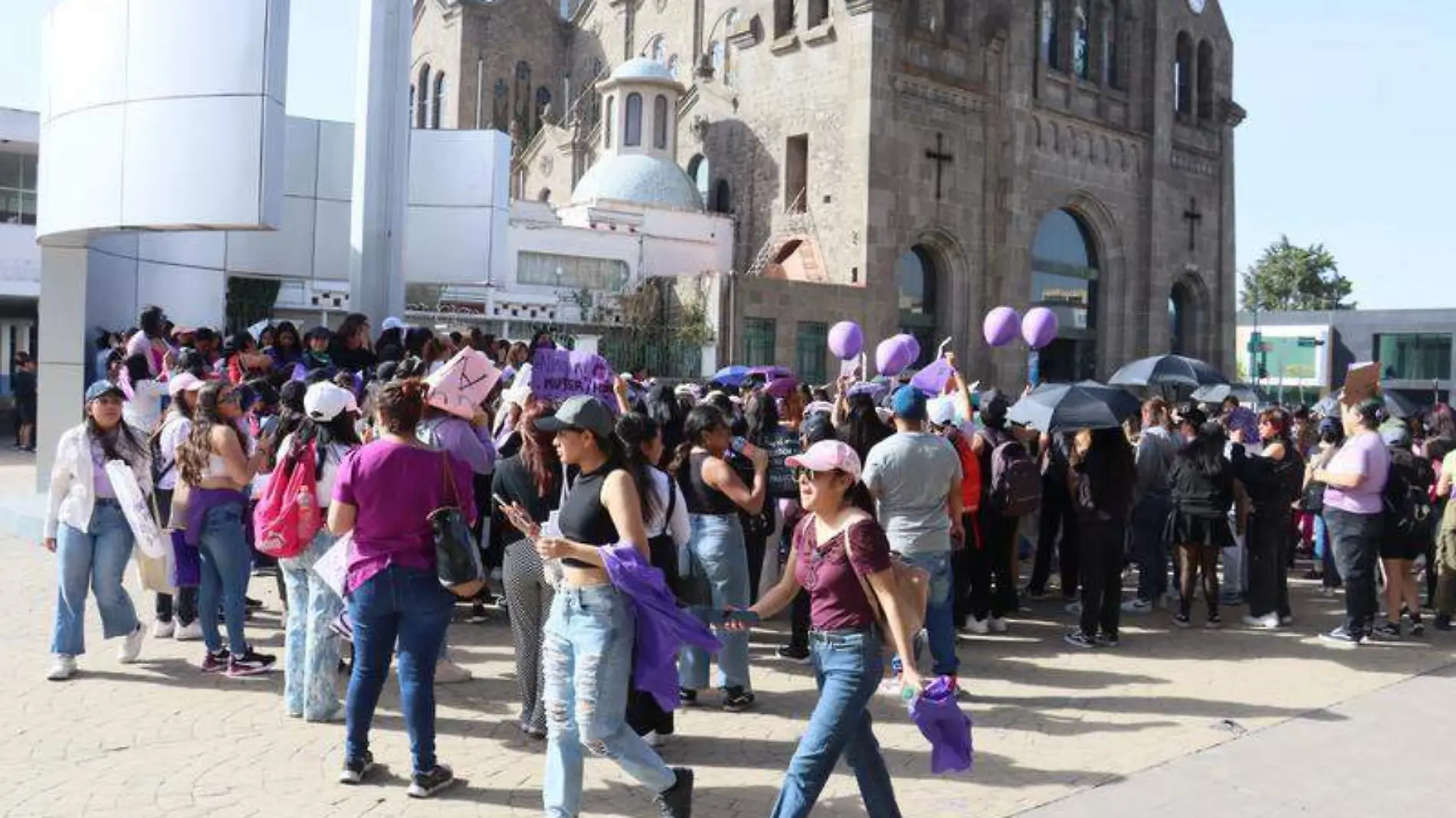 marcha 8m apizaco 3